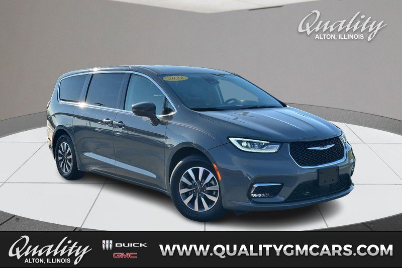 Used 2022 Chrysler Pacifica Touring-L