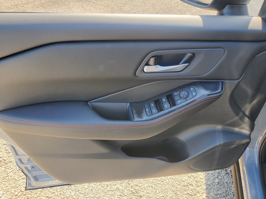 New 2026 Nissan Rogue SV AWD/4WD image 17