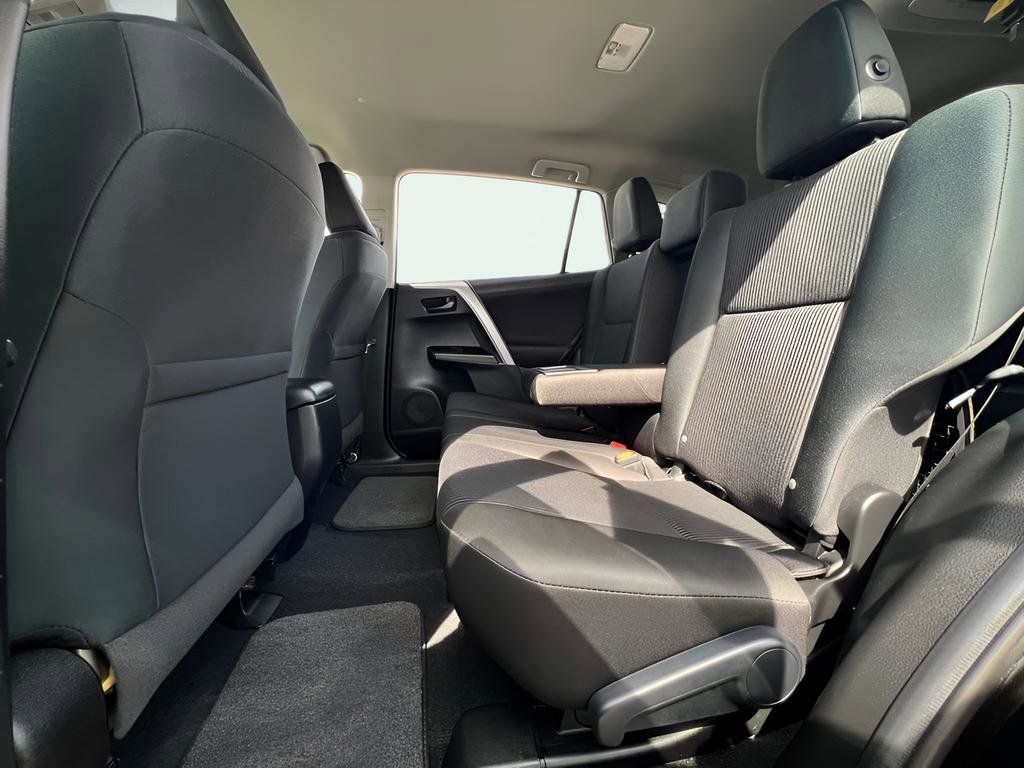 Used 2018 Toyota RAV4 LE w/ All Weather Liner Package image 22