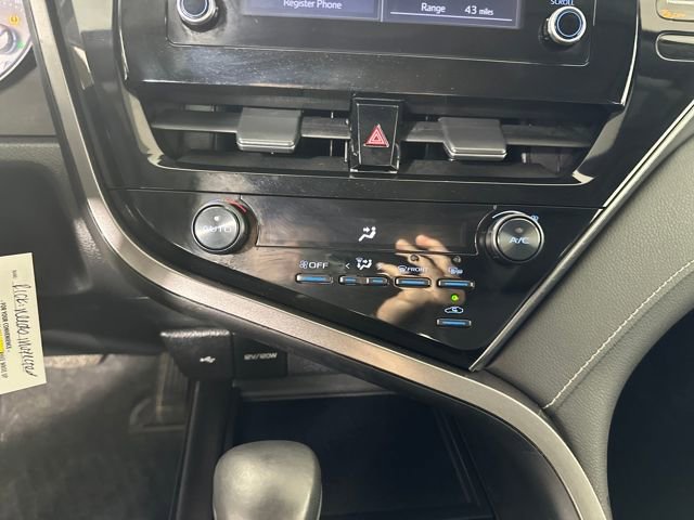Used 2024 Toyota Camry SE image 23