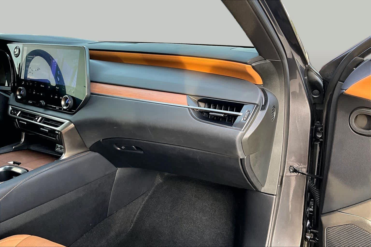 Used 2024 Lexus RX 350 Premium Plus w/ Convenience Package FWD image 16