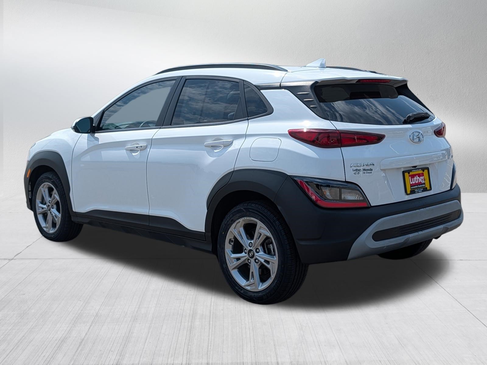 Used 2023 Hyundai Kona SEL w/ Cargo Package AWD/4WD image 5