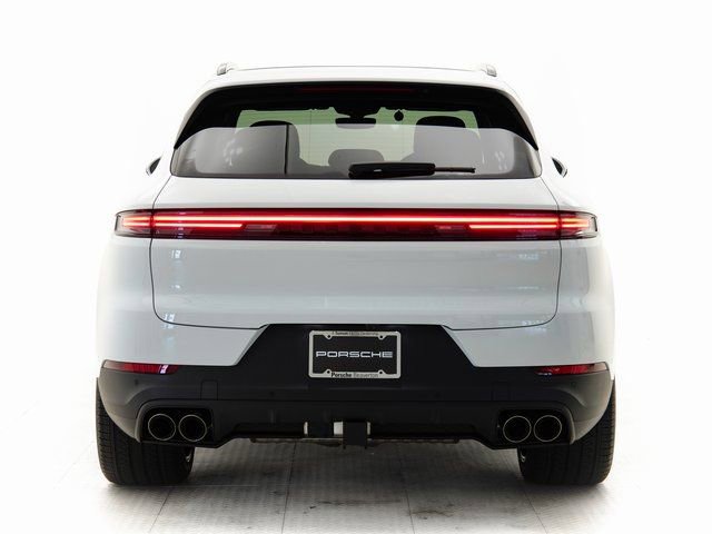 Certified 2025 Porsche Cayenne image 34