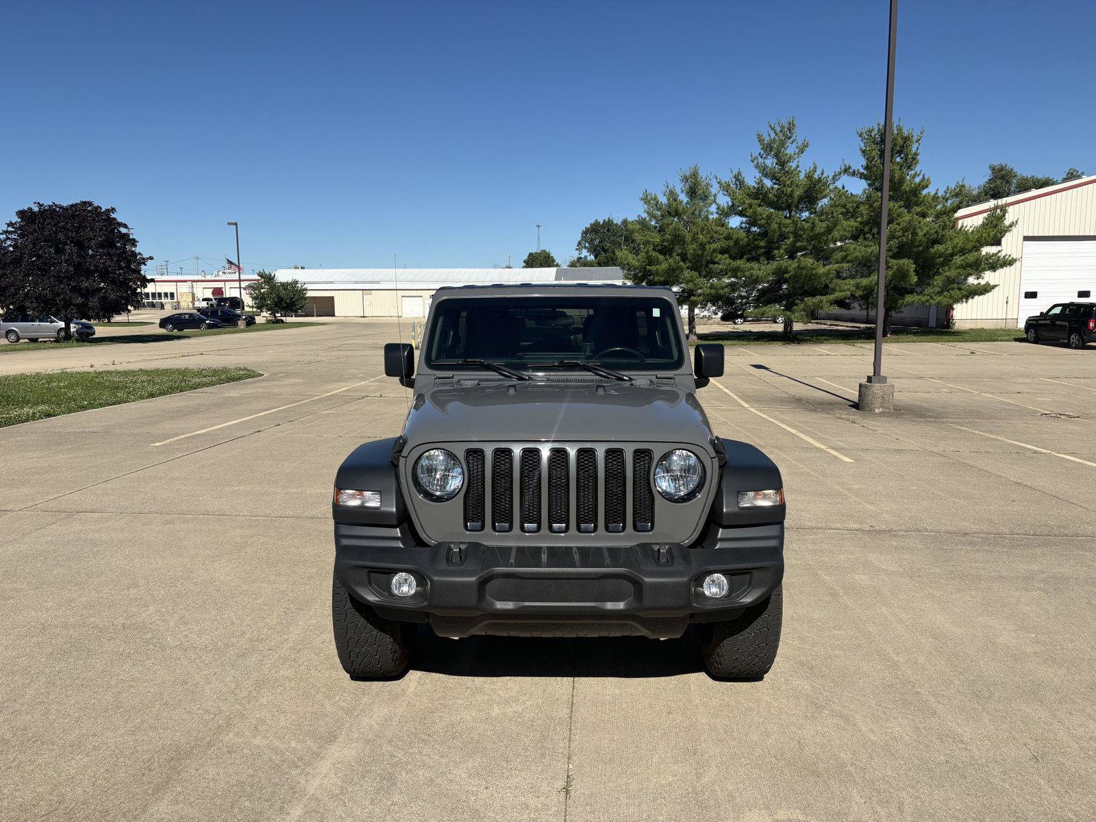 Used 2022 Jeep Wrangler Unlimited Sport AWD/4WD image 18