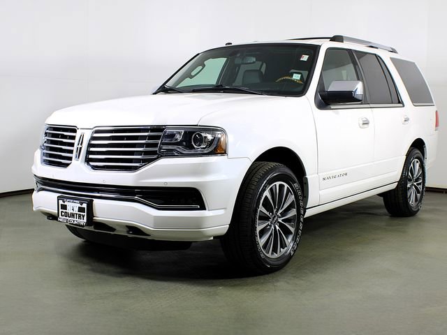 Used 2016 Lincoln Navigator Select image 1