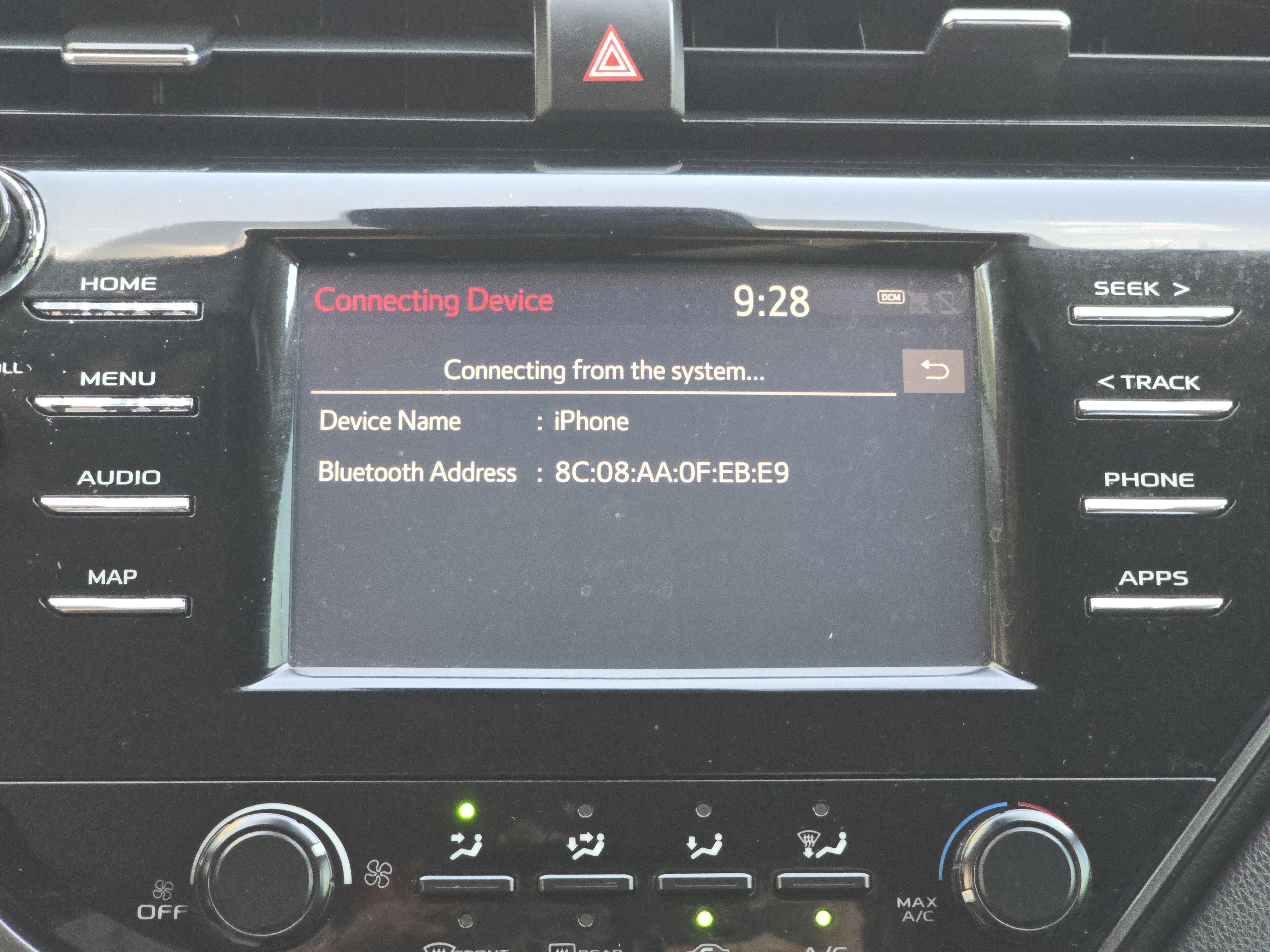 Used 2019 Toyota Camry LE FWD image 11