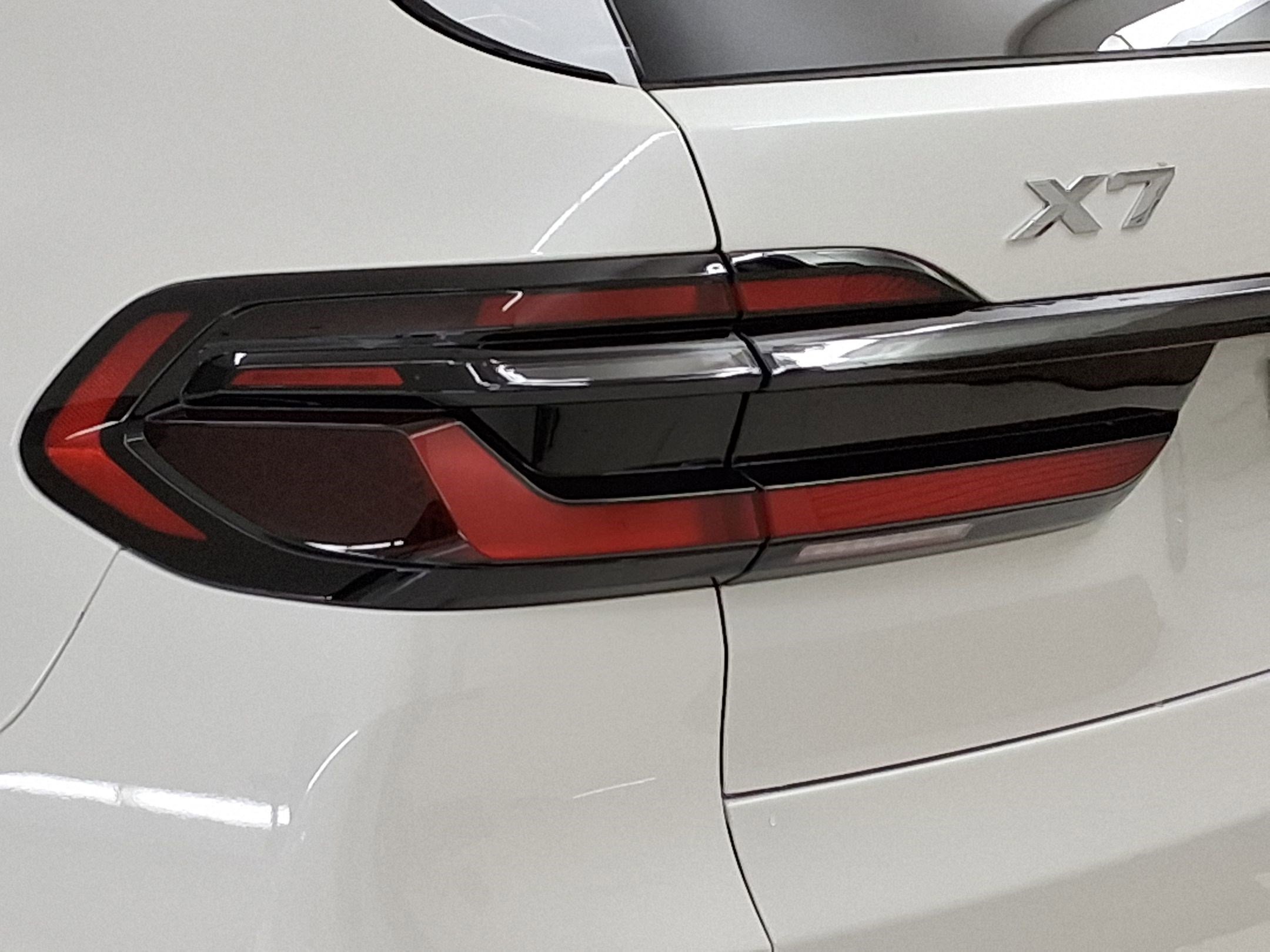 New 2027 BMW X7 xDrive40i AWD/4WD image 11