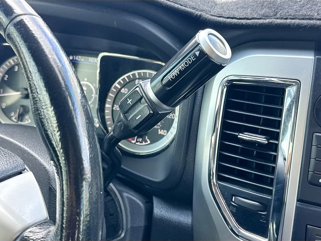 Used 2019 Nissan Titan SV w/ SV Convenience Package AWD/4WD image 18