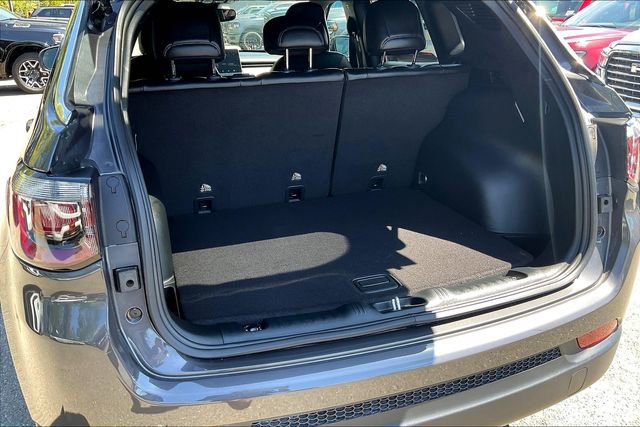 New 2024 Jeep Compass Latitude image 22