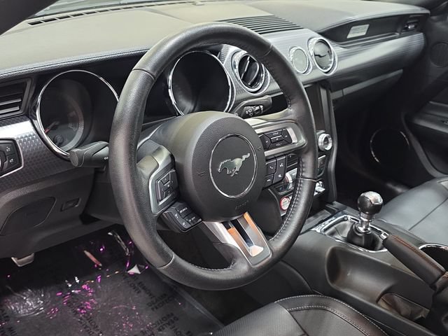 Used 2017 Ford Mustang GT Premium w/ GT Performance Package RWD image 13