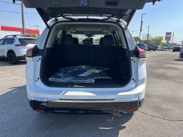 New 2026 Nissan Rogue Platinum AWD/4WD image 12