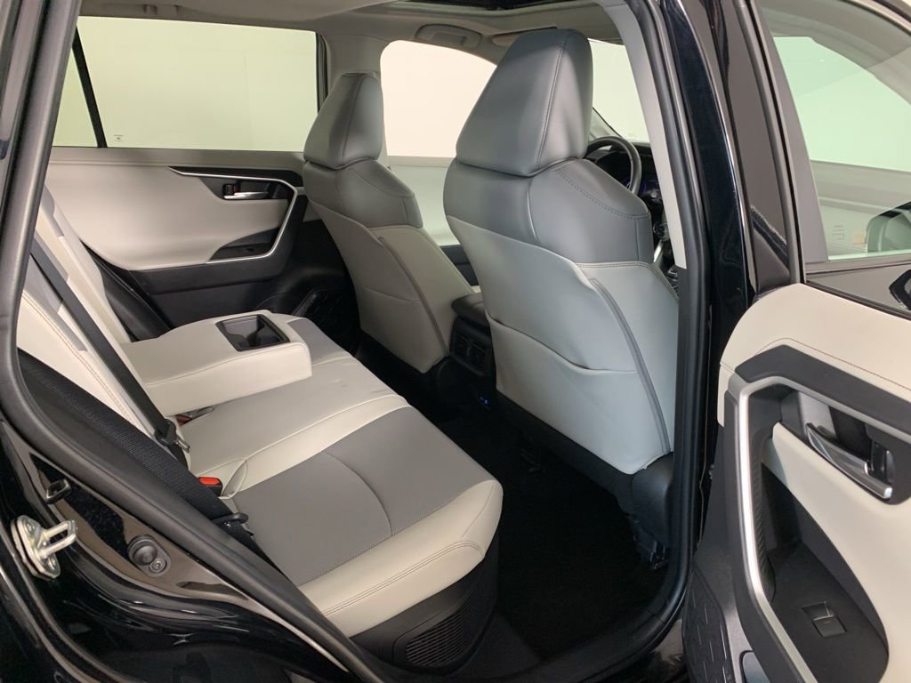 Used 2022 Toyota RAV4 Limited image 38