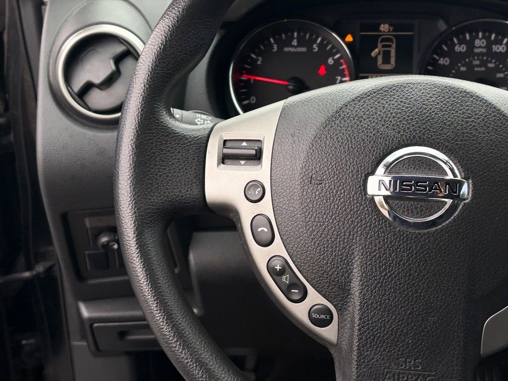 Used 2012 Nissan Rogue SV image 16