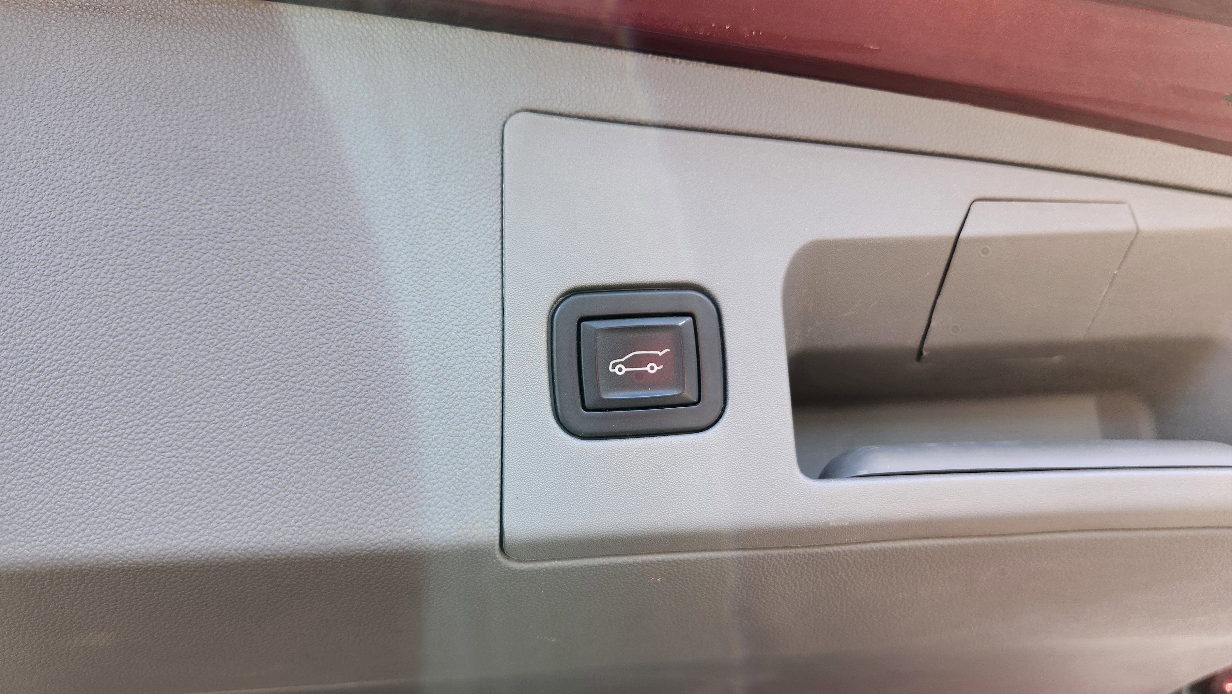 Used 2017 Cadillac XT5 Premium Luxury w/ LPO, Wheel Lock Package image 22