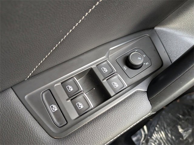 Certified 2023 Volkswagen Tiguan SE w/ Panoramic Sunroof Package image 27