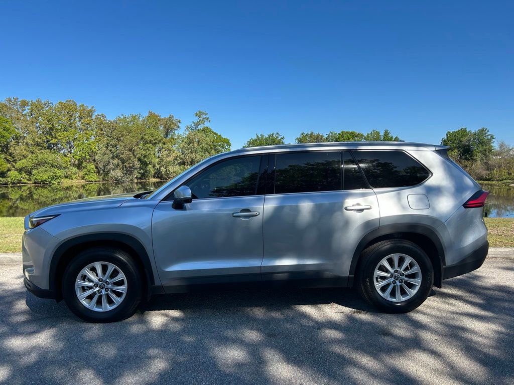 Certified 2024 Toyota Grand Highlander XLE image 2