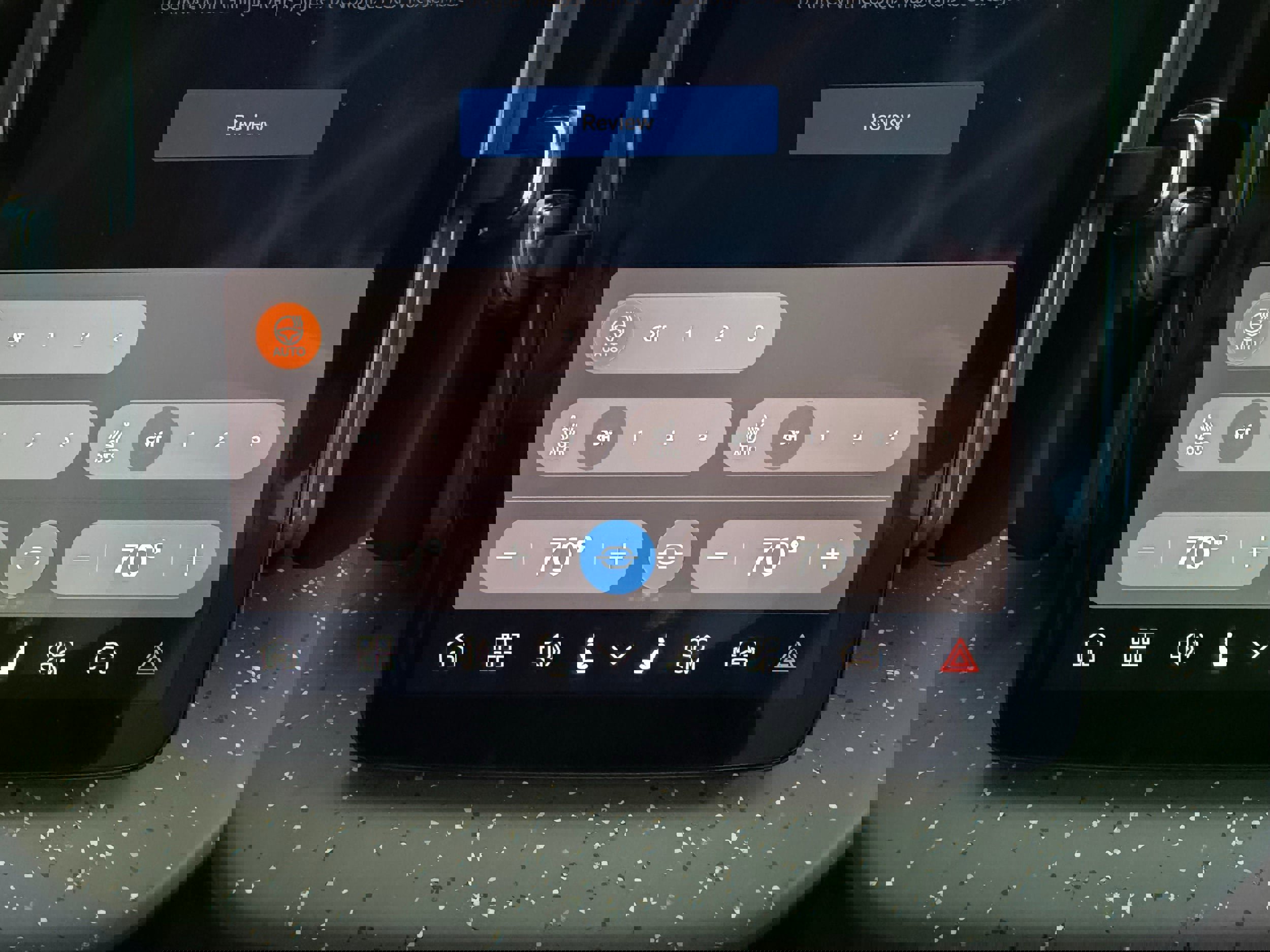 New 2026 Volvo EX30 Ultra w/ Climate Package image 20