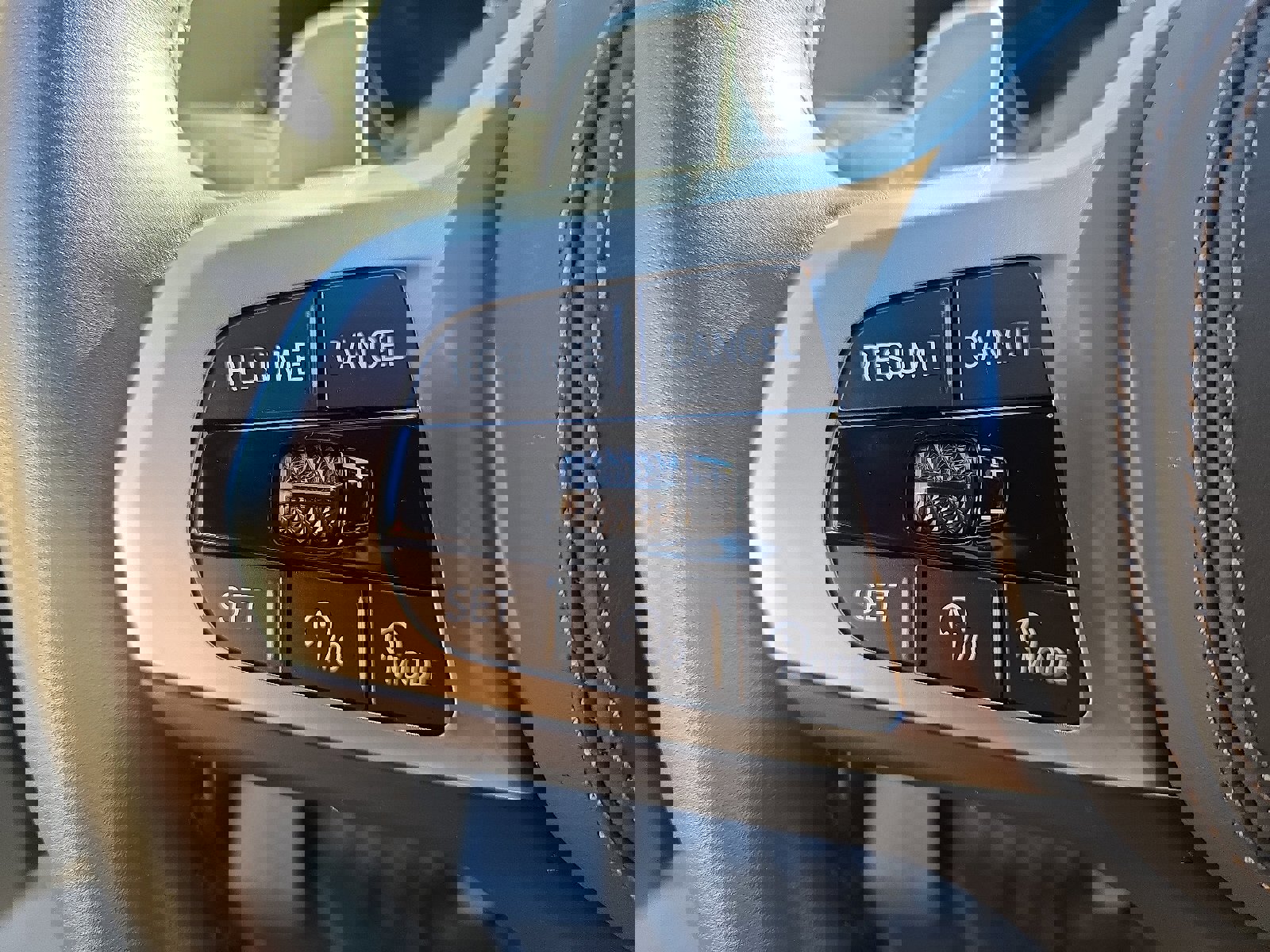 Used 2026 BMW X5 xDrive50e w/ M Sport Package image 23