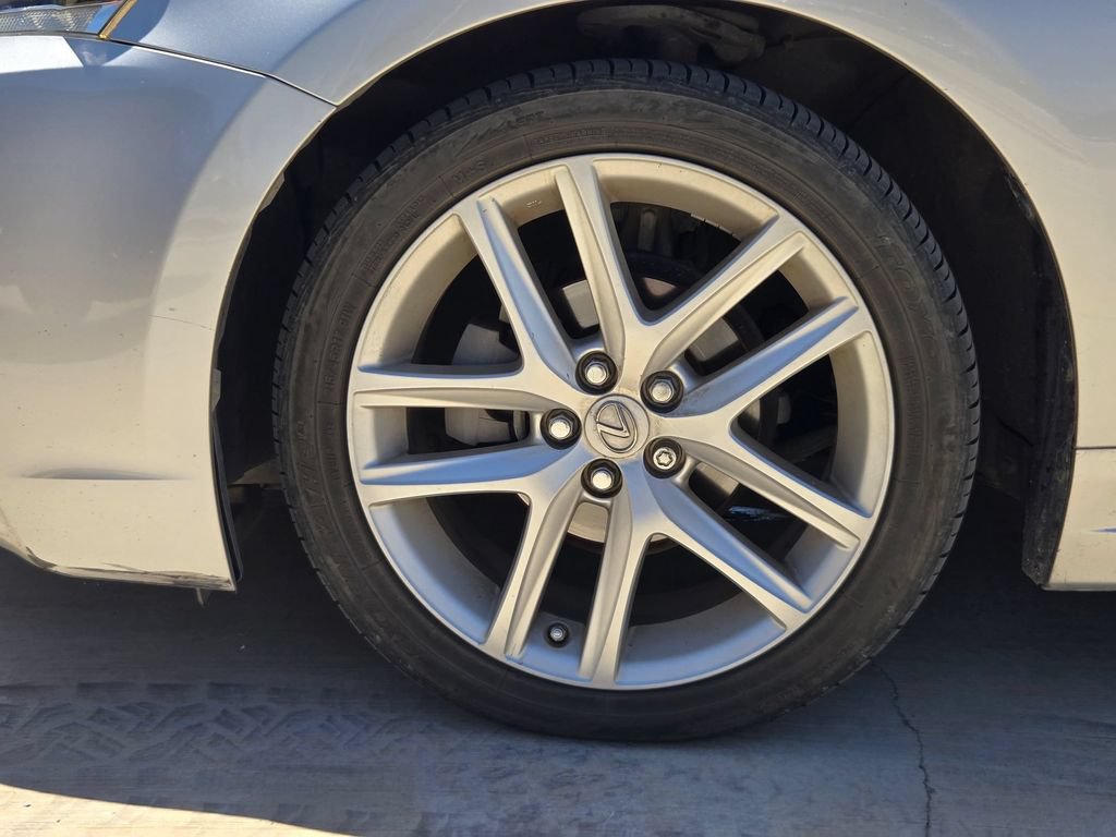 Used 2014 Lexus CT 200h FWD image 9