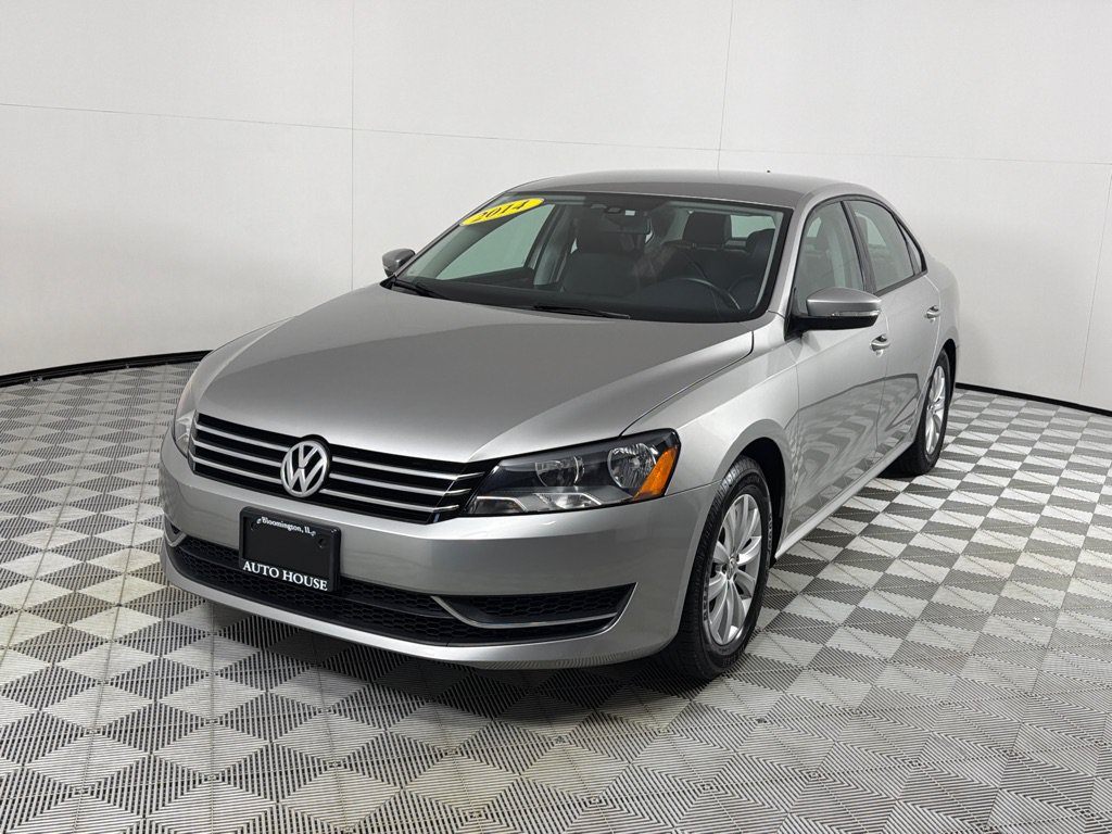 Used 2014 Volkswagen Passat 1.8T Wolfsburg Edition FWD image 9
