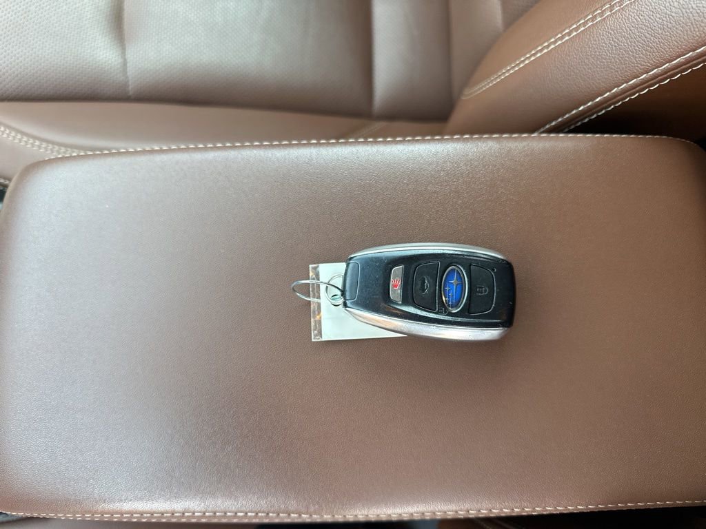 Used 2018 Subaru Outback 3.6R Touring image 42