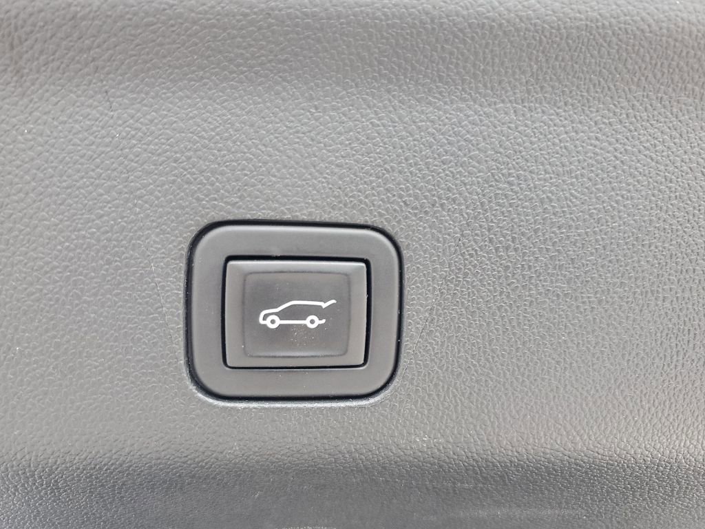 Used 2024 Chevrolet Tahoe Premier AWD/4WD image 20