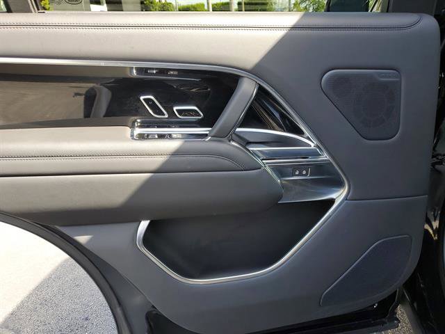 Used 2023 Land Rover Range Rover Long Wheelbase SE AWD/4WD image 64