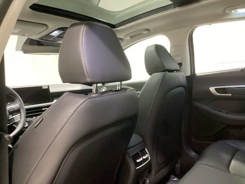 New 2026 Hyundai Sonata Limited FWD image 17