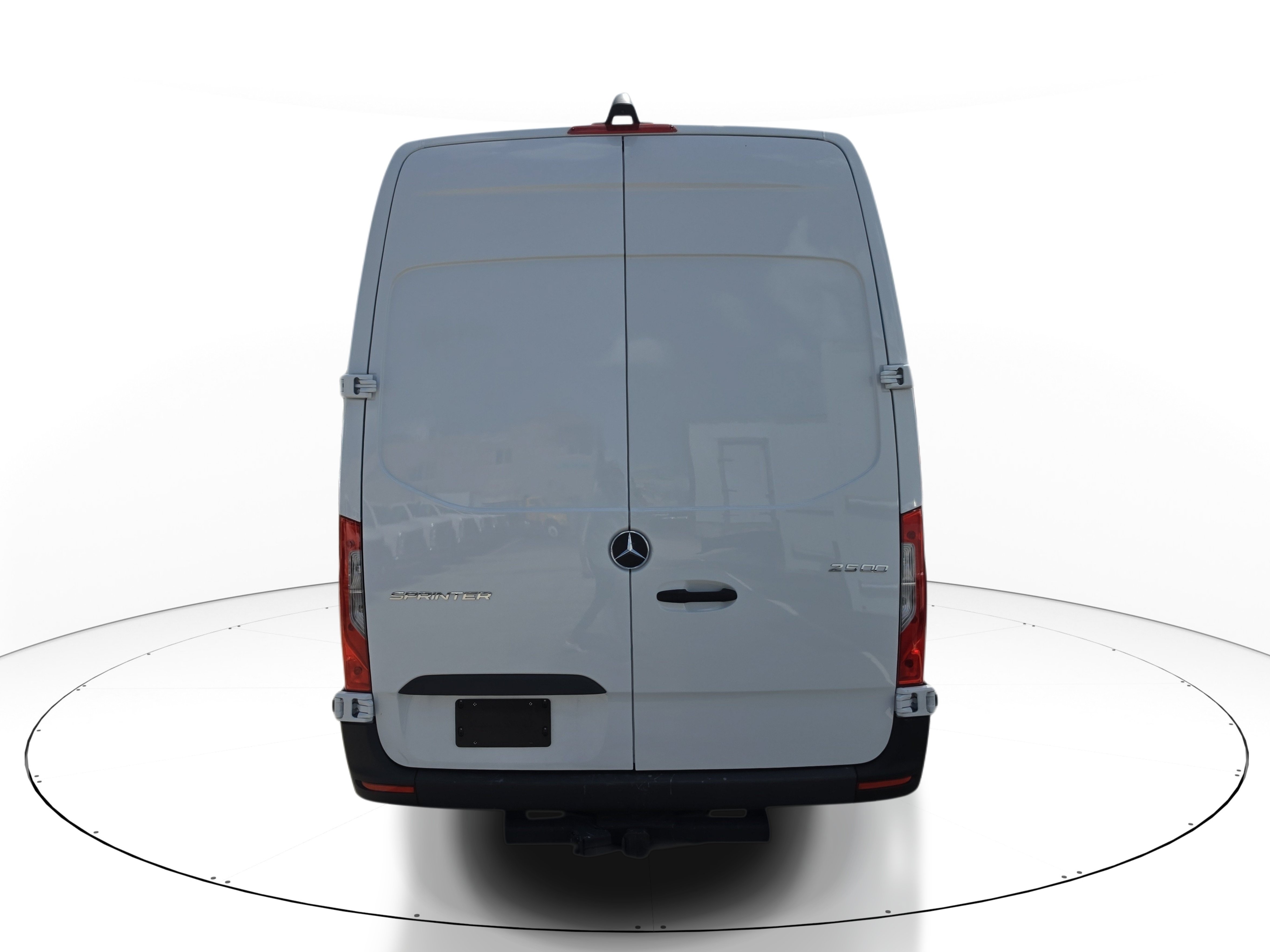 Used 2025 Mercedes-Benz Sprinter 2500 image 5