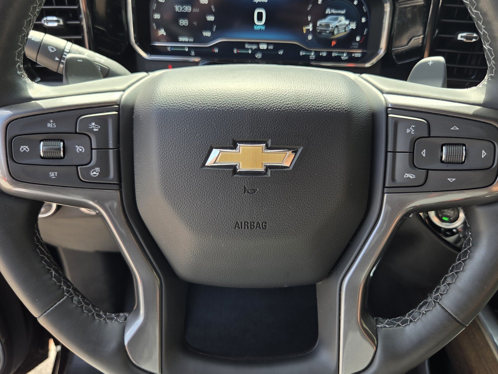 Certified 2024 Chevrolet Silverado 1500 High Country w/ High Country Premium Package AWD/4WD image 33