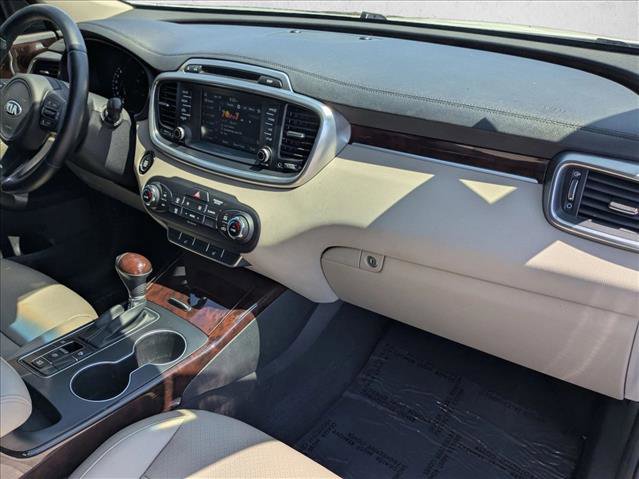 Used 2017 Kia Sorento EX w/ EX Advanced Touring Package FWD image 22