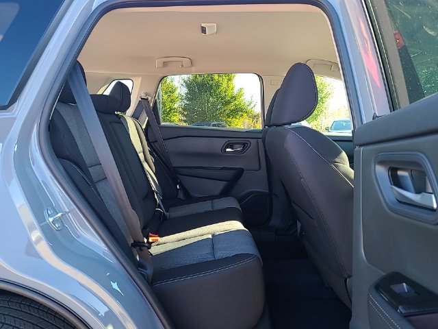 New 2027 Nissan Rogue SV w/ Cold Weather Package AWD/4WD image 28