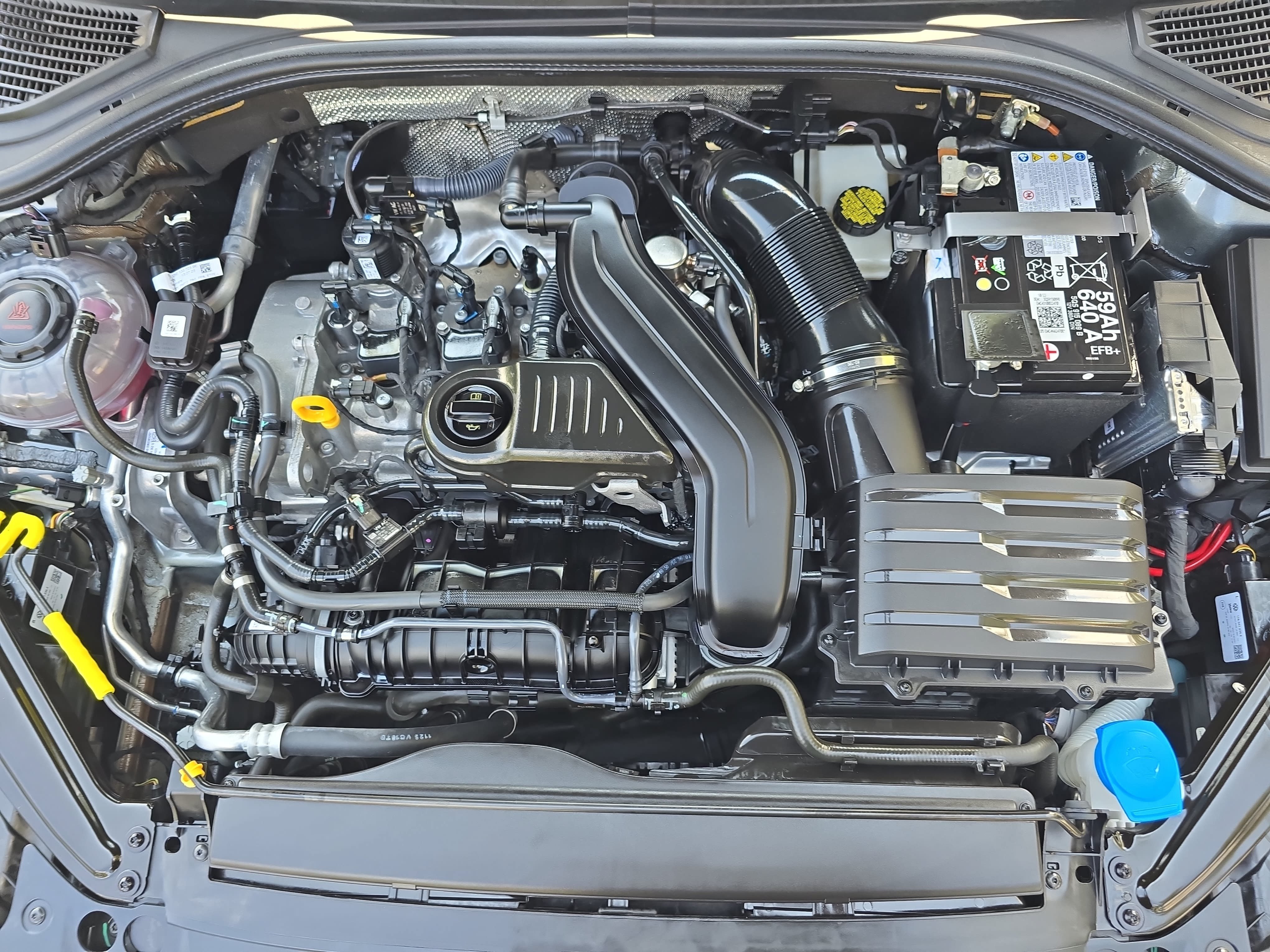 Certified 2024 Volkswagen Jetta Sport FWD image 29