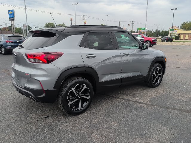 Used 2023 Chevrolet TrailBlazer RS w/ Convenience Package AWD/4WD image 9