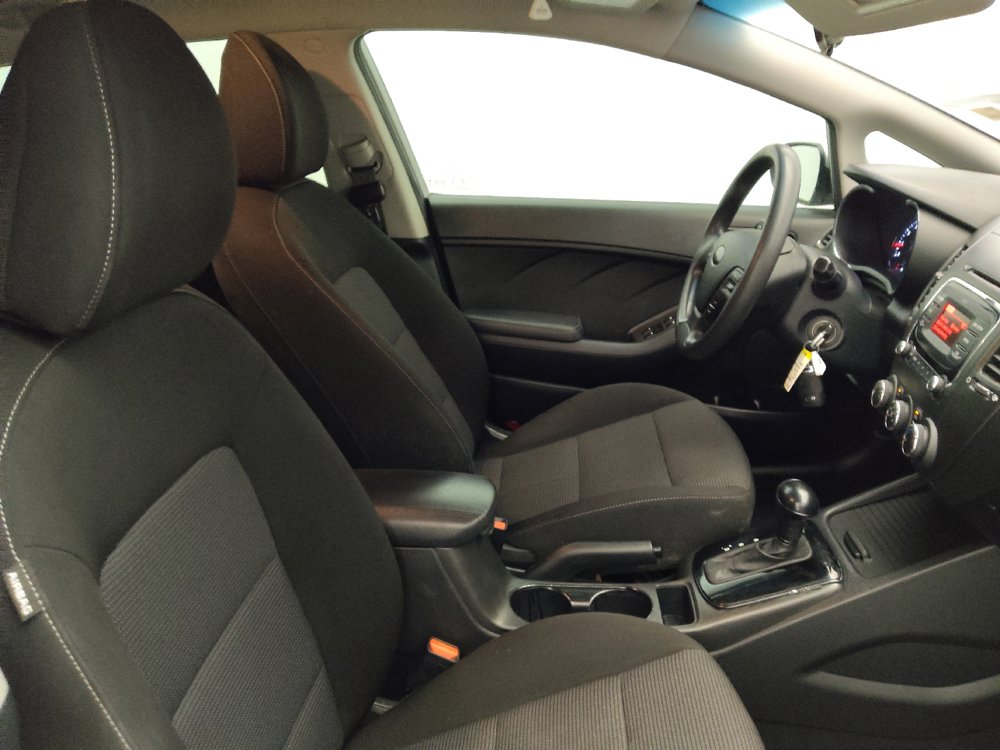 Used 2017 Kia Forte LX FWD image 21