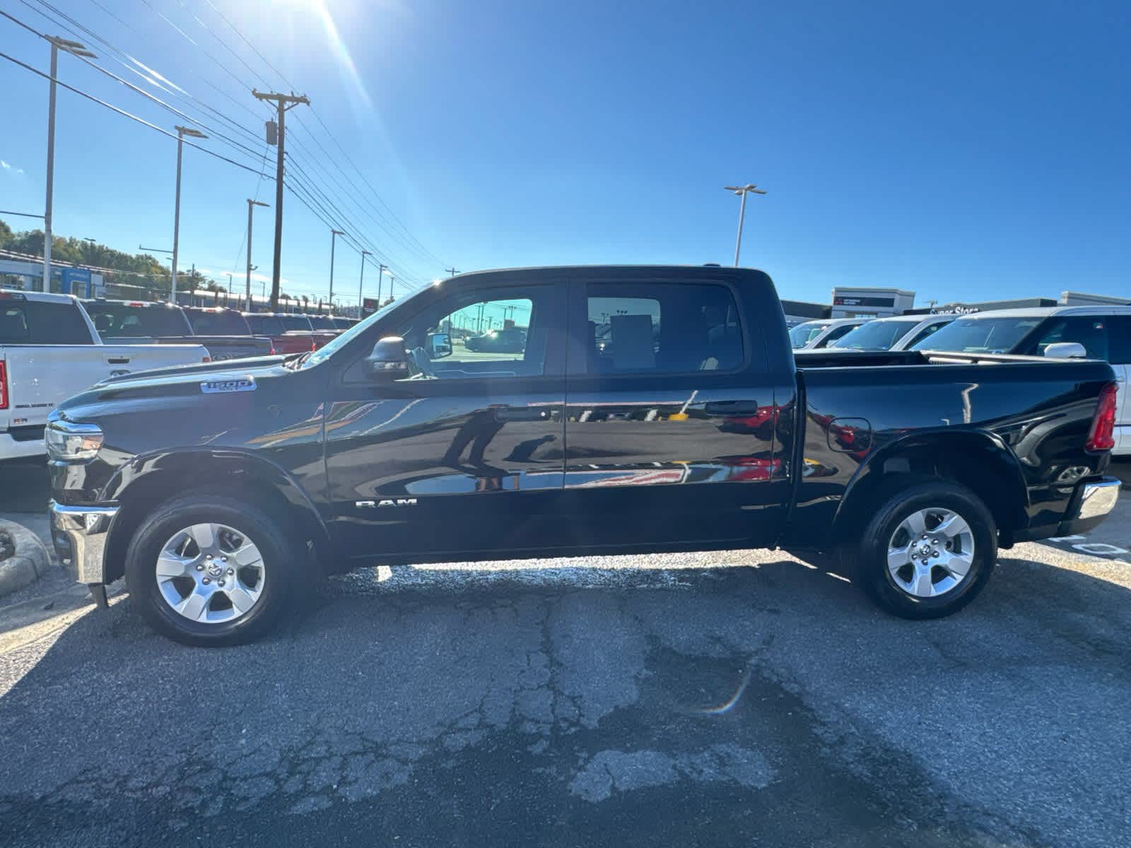Used 2025 RAM 1500 Big Horn AWD/4WD image 13