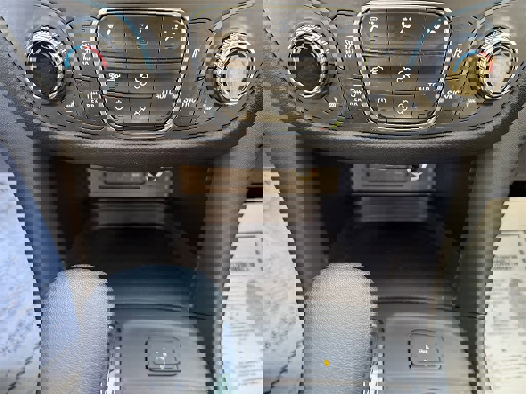 Used 2022 Chevrolet Equinox LT image 20