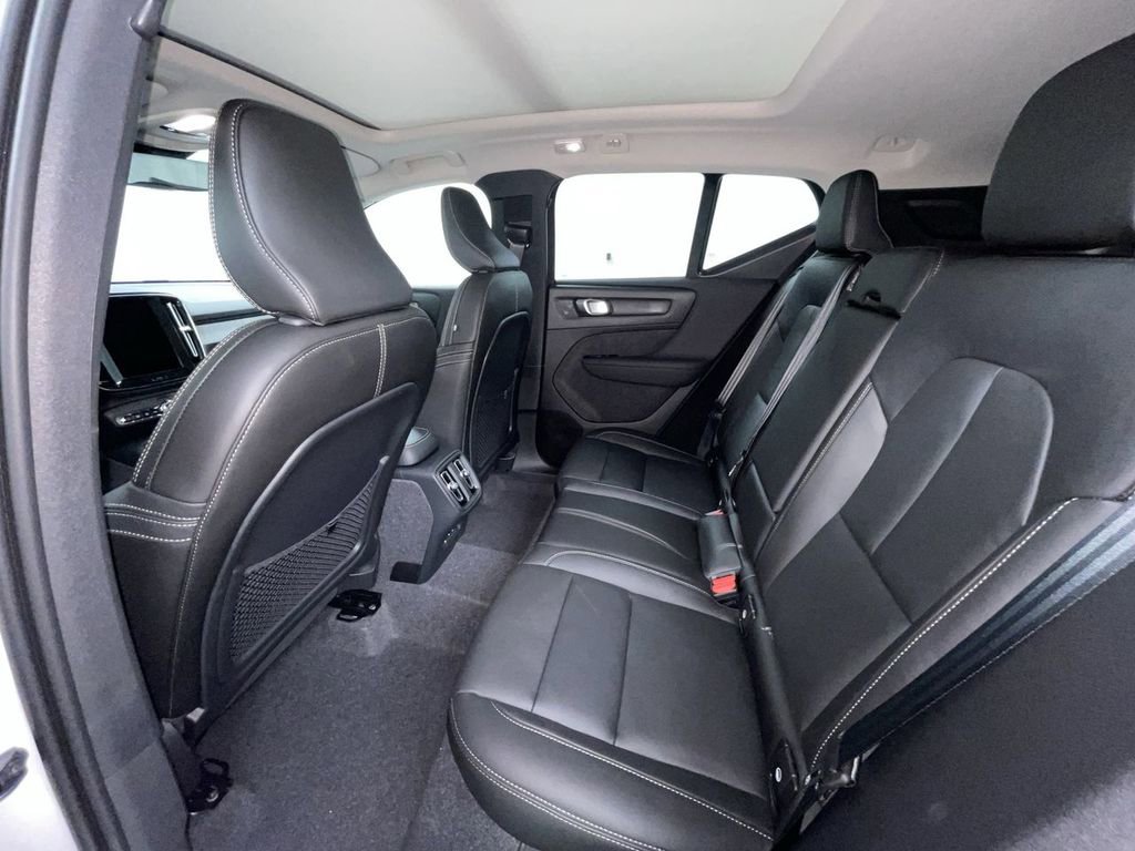 New 2026 Volvo XC40 B5 Plus w/ Protection Package Premier image 6