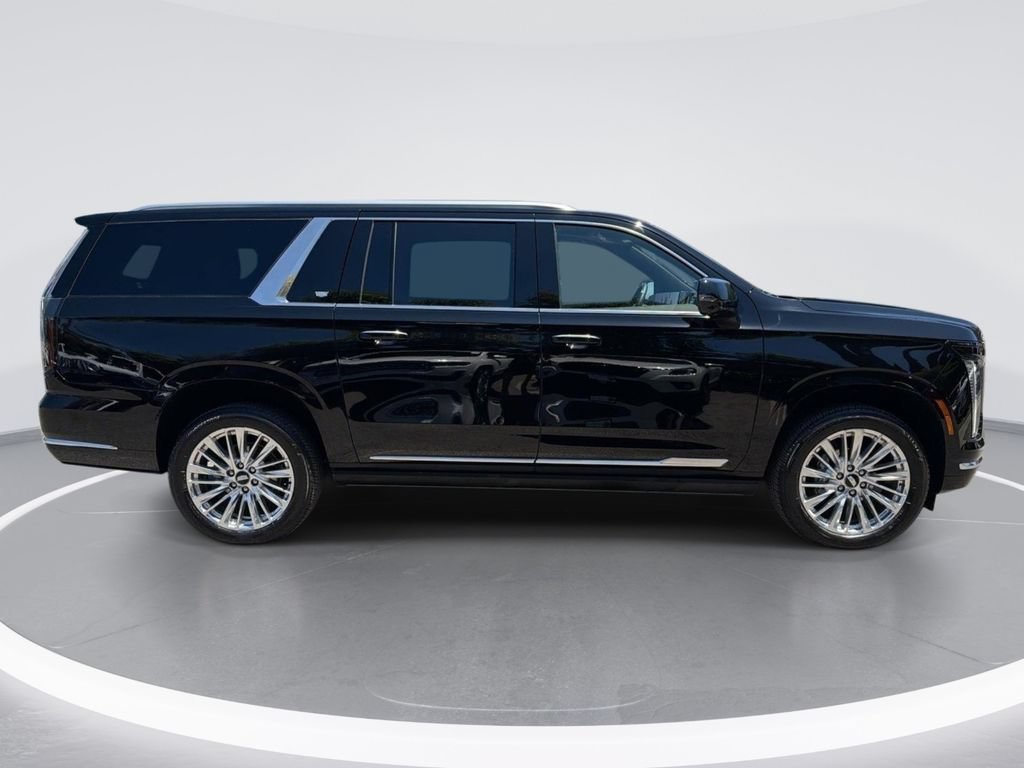Certified 2026 Cadillac Escalade ESV Luxury AWD/4WD image 3