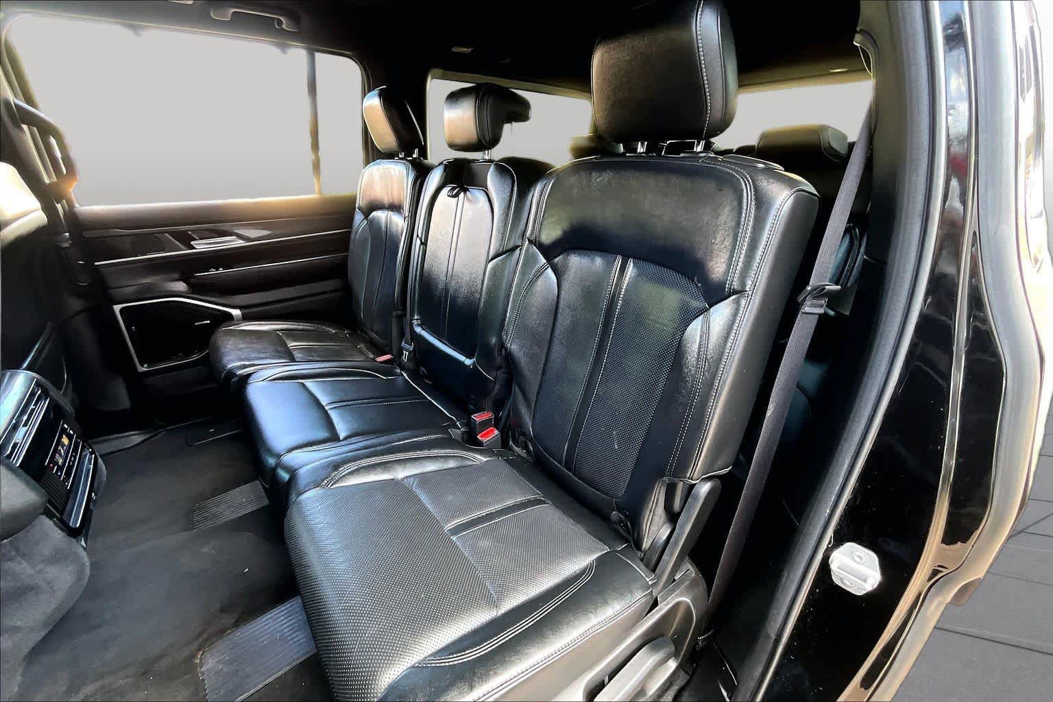 Used 2022 Jeep Wagoneer Series I w/ Convenience Group I RWD image 18