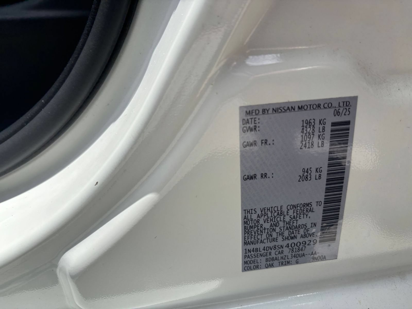 Used 2025 Nissan Altima 2.5 SV FWD image 23