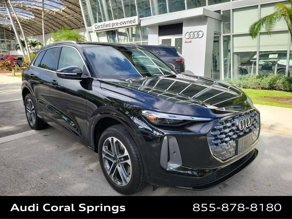 Certified 2025 Audi Q5 Premium w/ Convenience Package AWD/4WD image 2