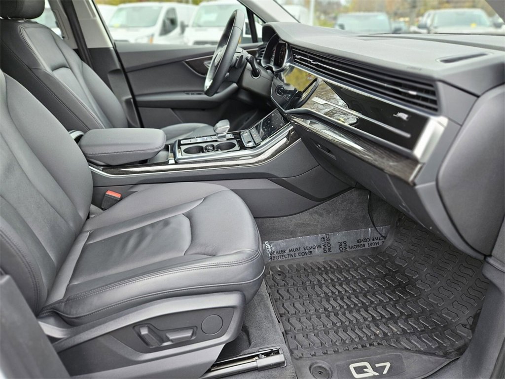 Used 2022 Audi Q7 3.0T Premium image 9