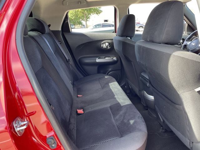Used 2015 Nissan Juke SV w/ Technology Package FWD image 28