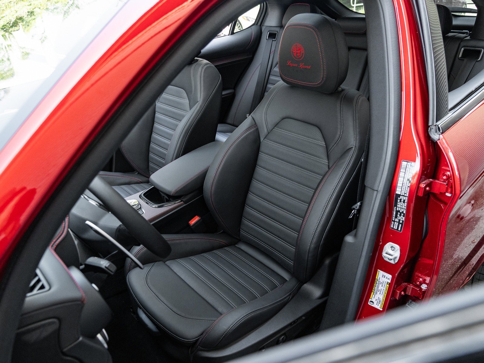 New 2024 Alfa Romeo Stelvio Quadrifoglio image 6