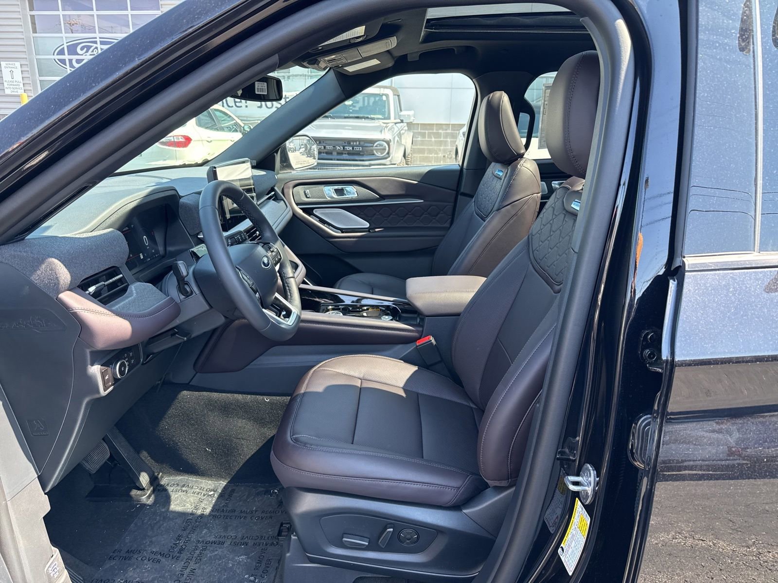 New 2026 Ford Explorer Platinum image 24