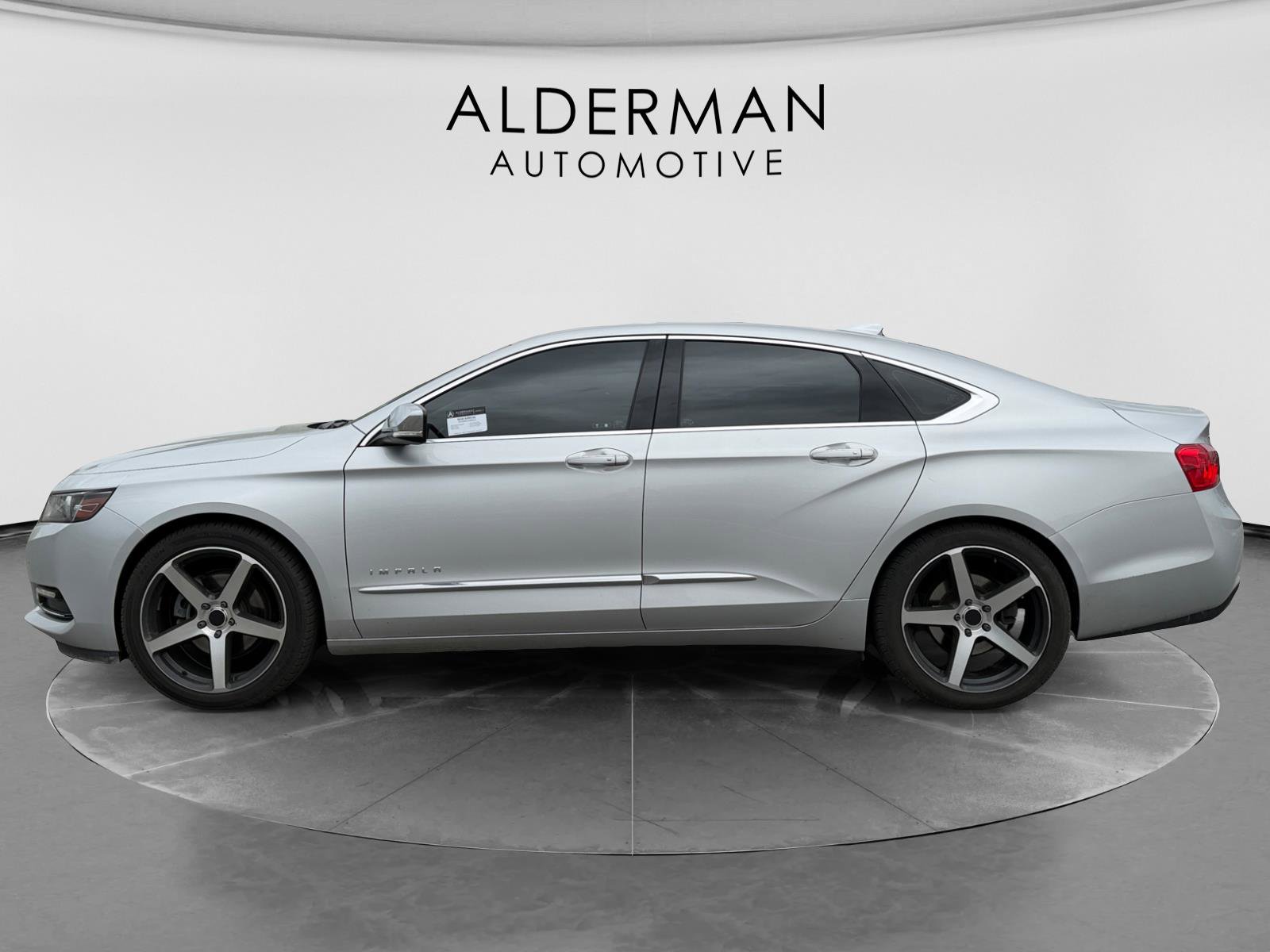 Used 2019 Chevrolet Impala Premier image 2