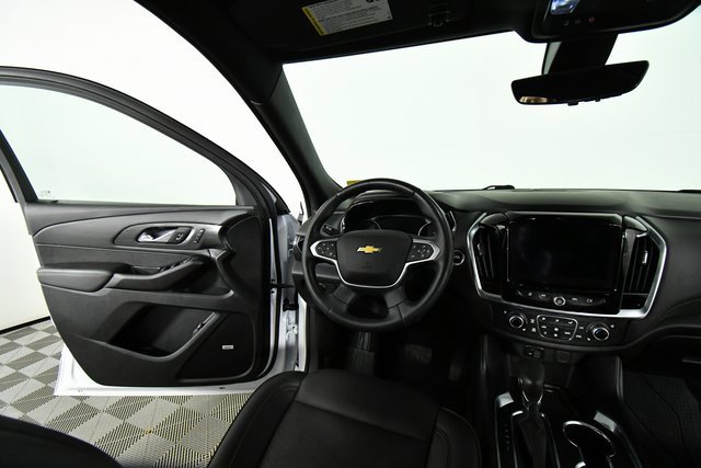 Used 2023 Chevrolet Traverse High Country w/ LPO, Floor Liner Package image 19