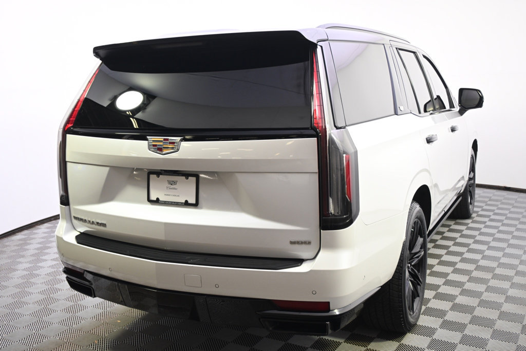 Used 2023 Cadillac Escalade Sport Platinum w/ Heavy-Duty Trailer Package AWD/4WD image 6