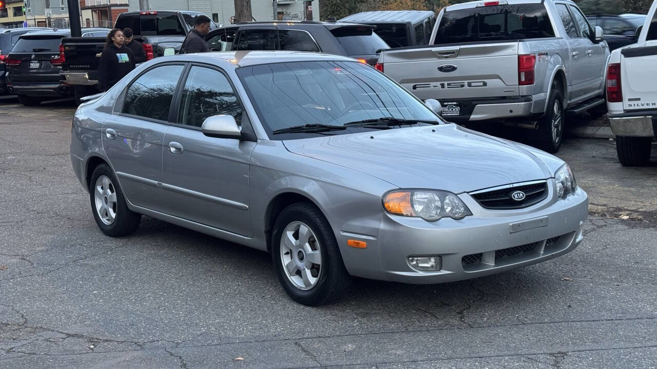 Used 2004 Kia Spectra Hatchback image 10